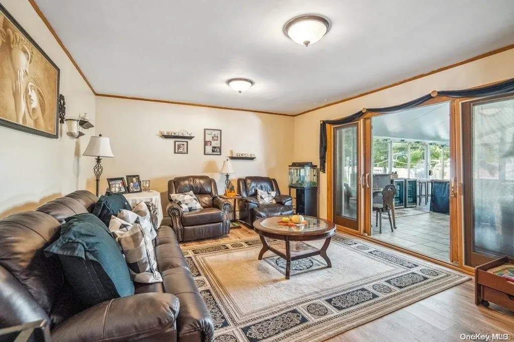 52 Steven Place Smithtown NY 11787