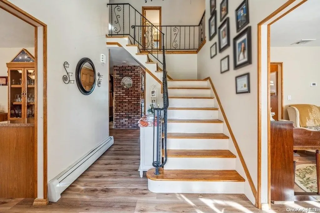 52 Steven Place Smithtown NY 11787