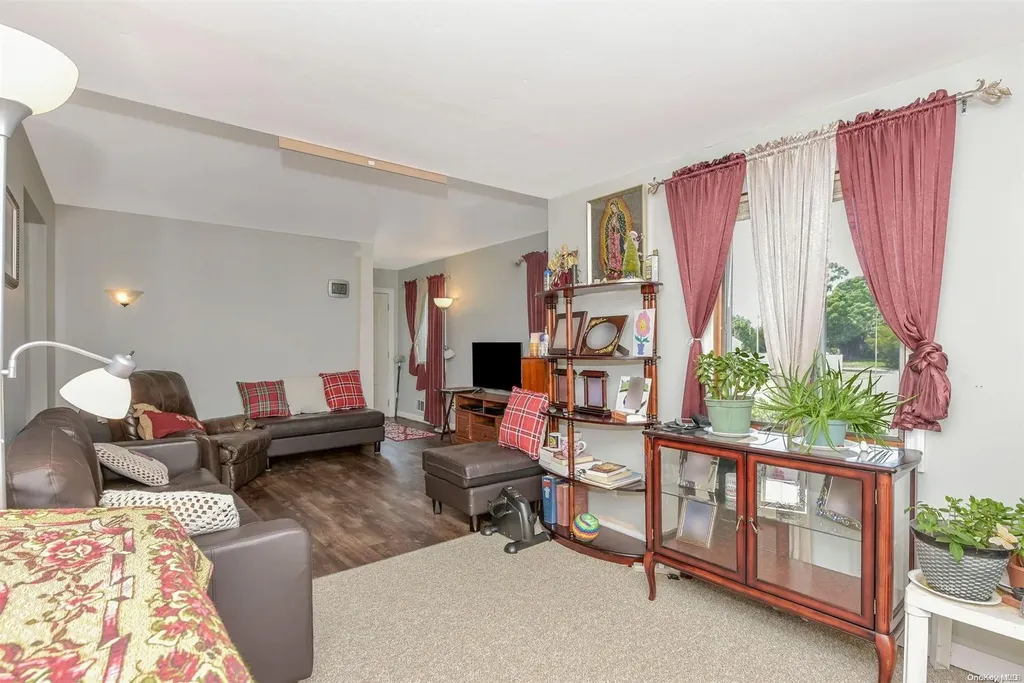 22 Elwood Road Centereach NY 11720