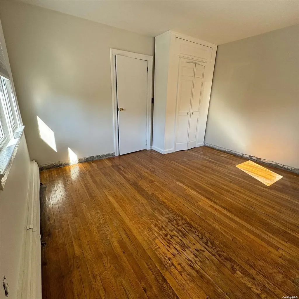 91 Ostend Road Island Park NY 11558