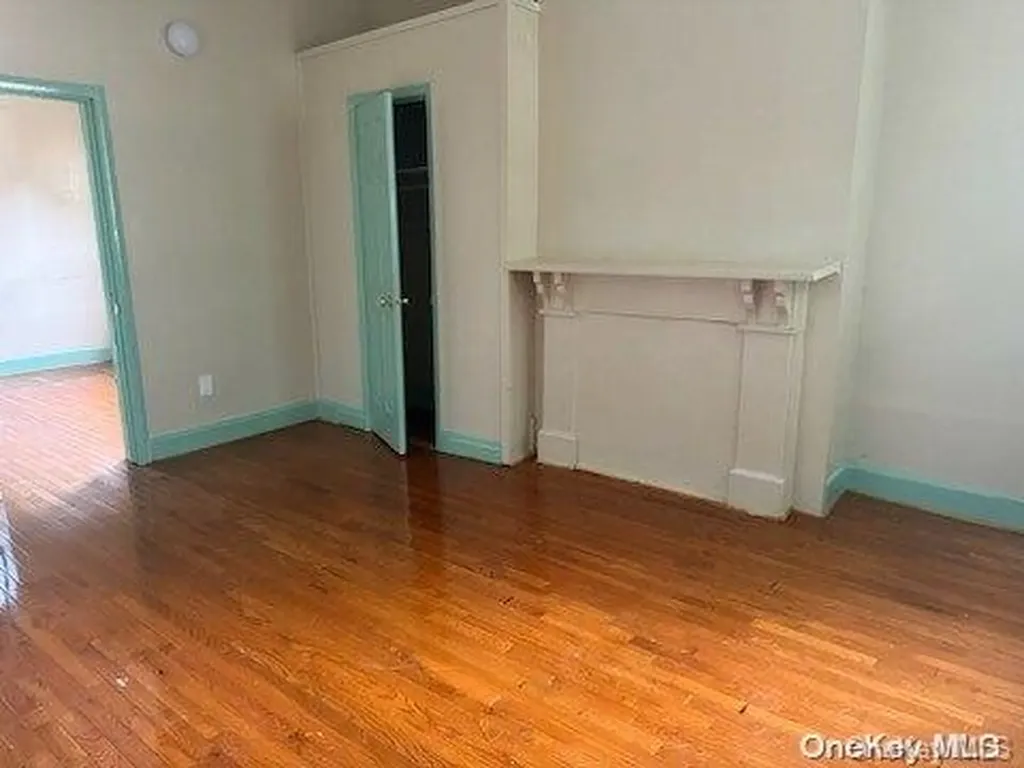 496 Lincoln Avenue Brooklyn NY 11208