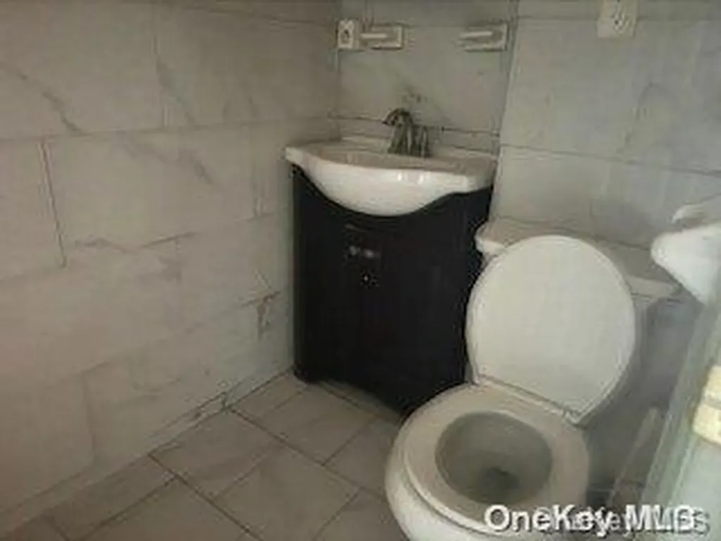 496 Lincoln Avenue Brooklyn NY 11208