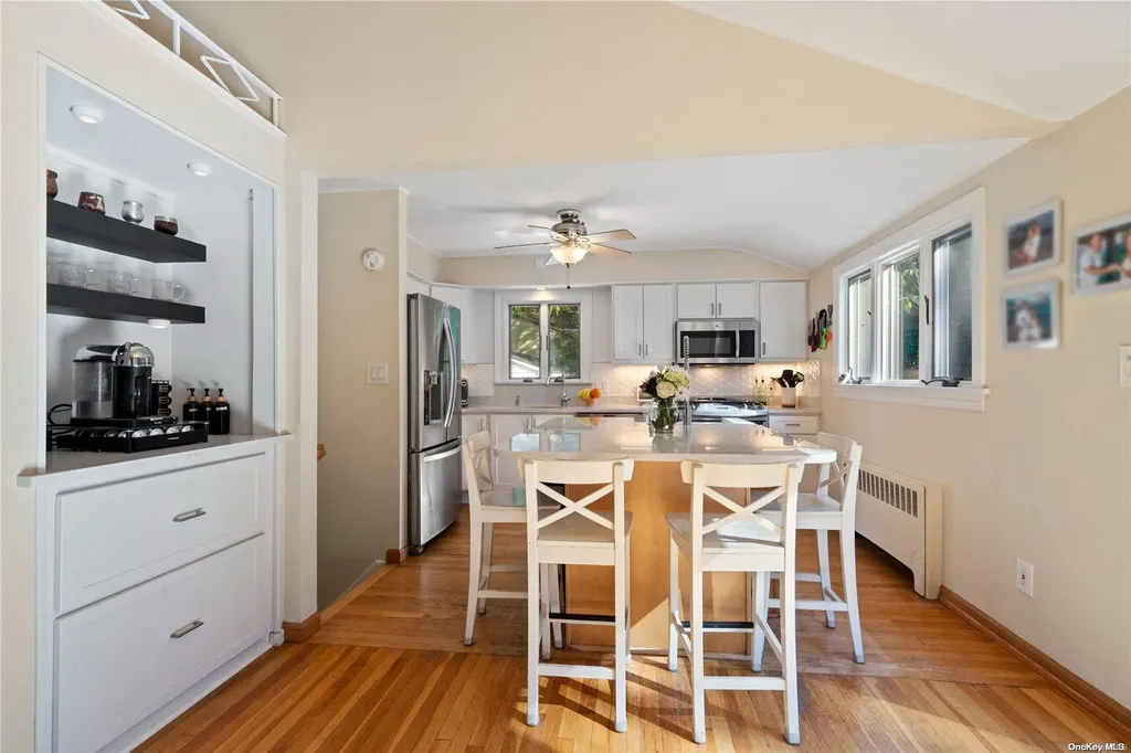 34 Daniel Drive Glen Cove NY 11542