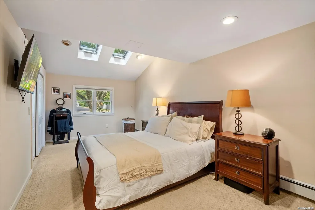 34 Daniel Drive Glen Cove NY 11542