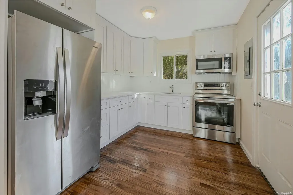 10 Marie Lane Coram NY 11727