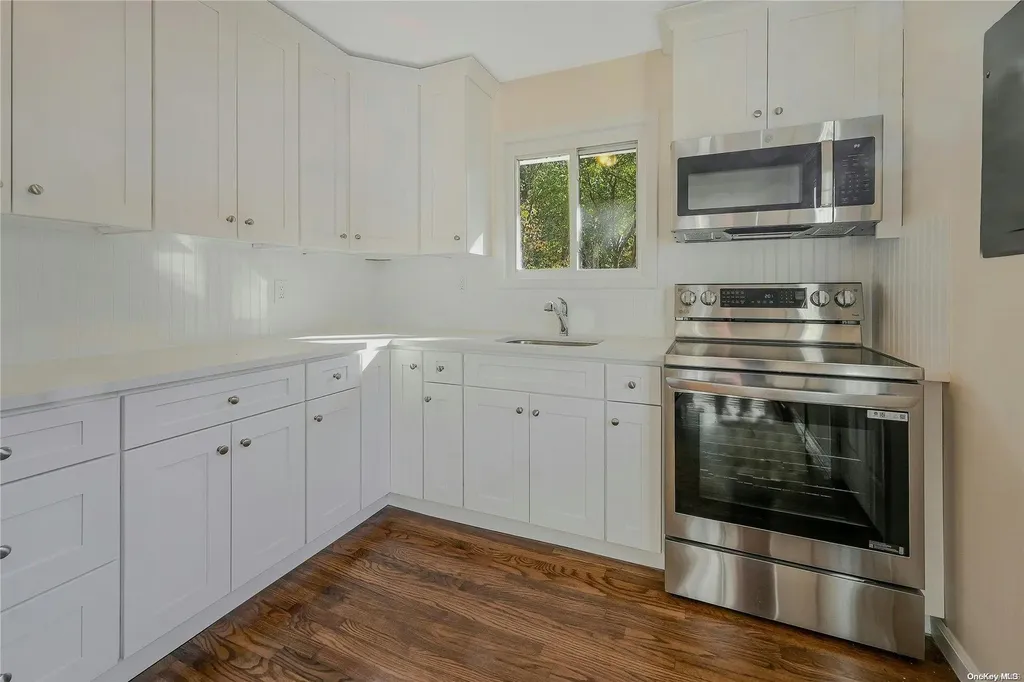 10 Marie Lane Coram NY 11727