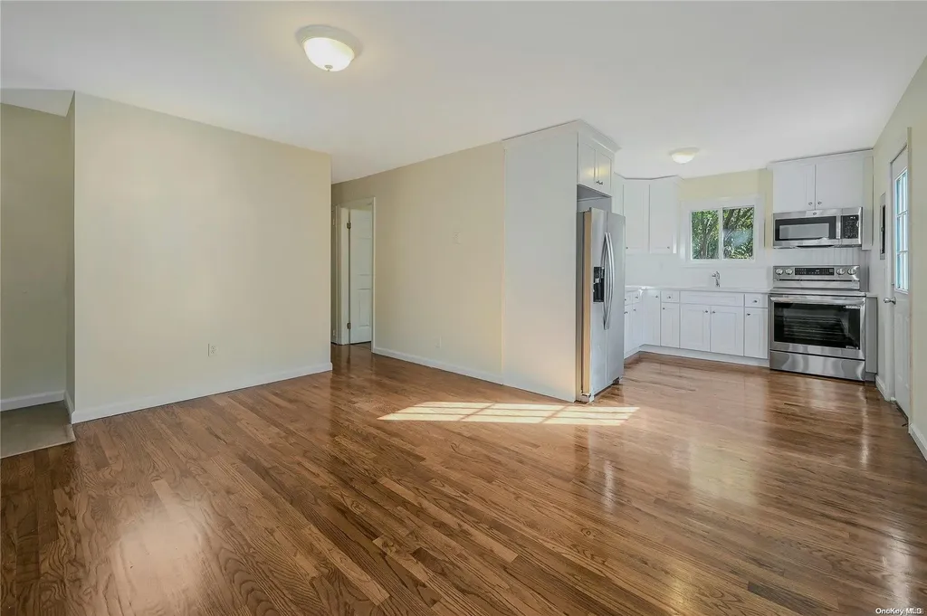 10 Marie Lane Coram NY 11727