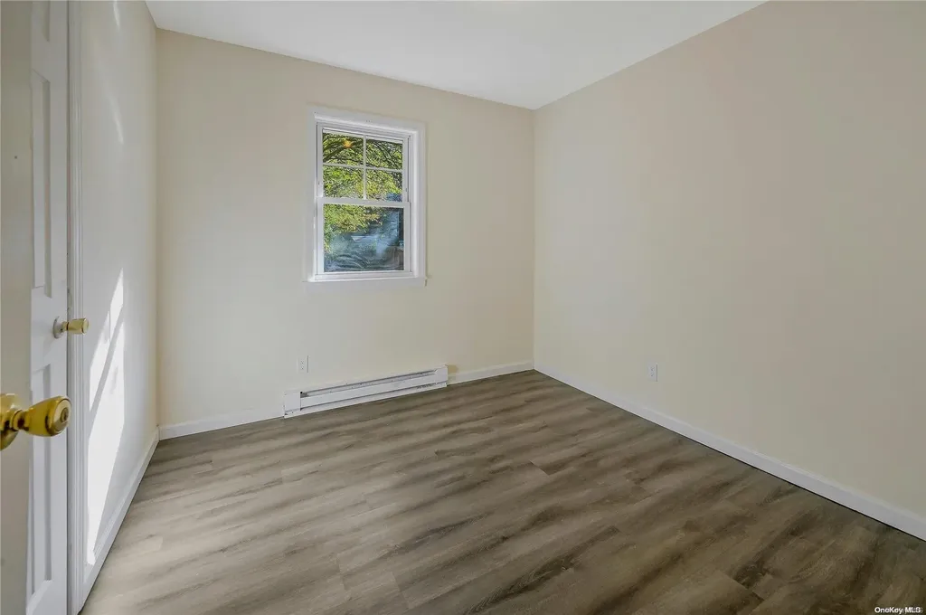 10 Marie Lane Coram NY 11727