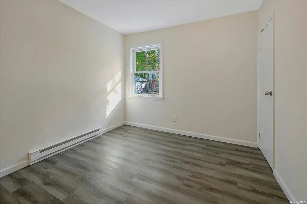 10 Marie Lane Coram NY 11727