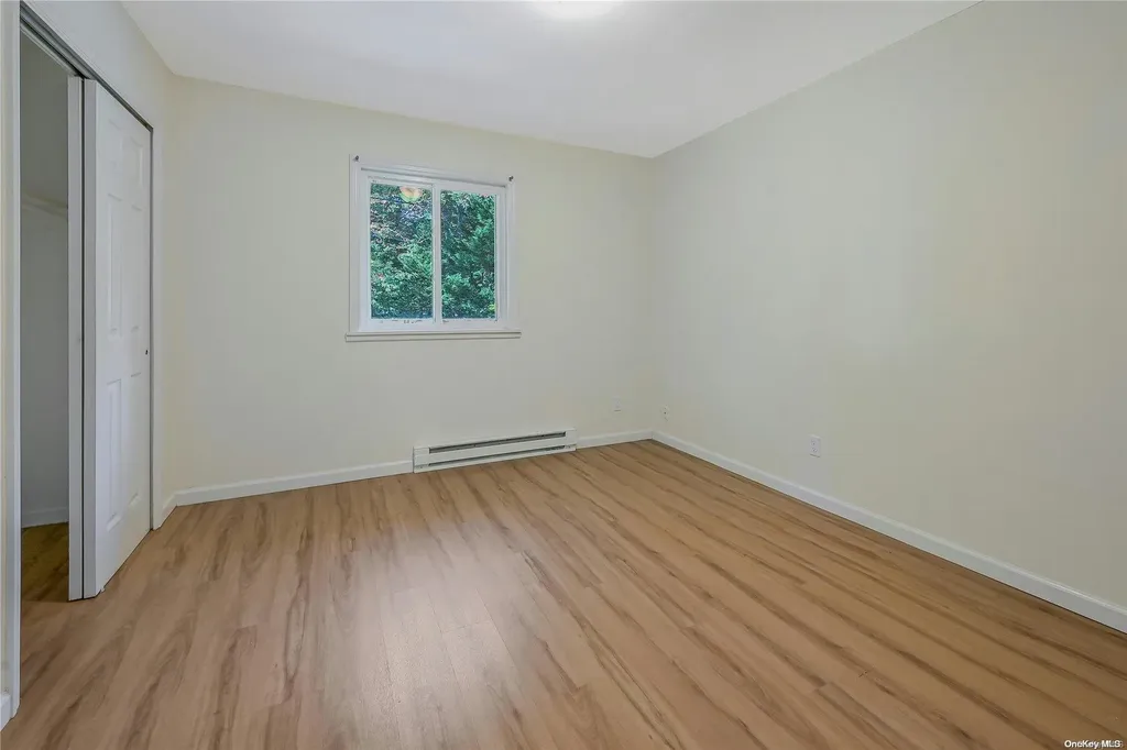10 Marie Lane Coram NY 11727