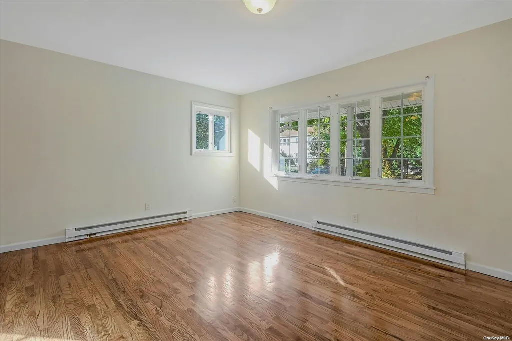 10 Marie Lane Coram NY 11727