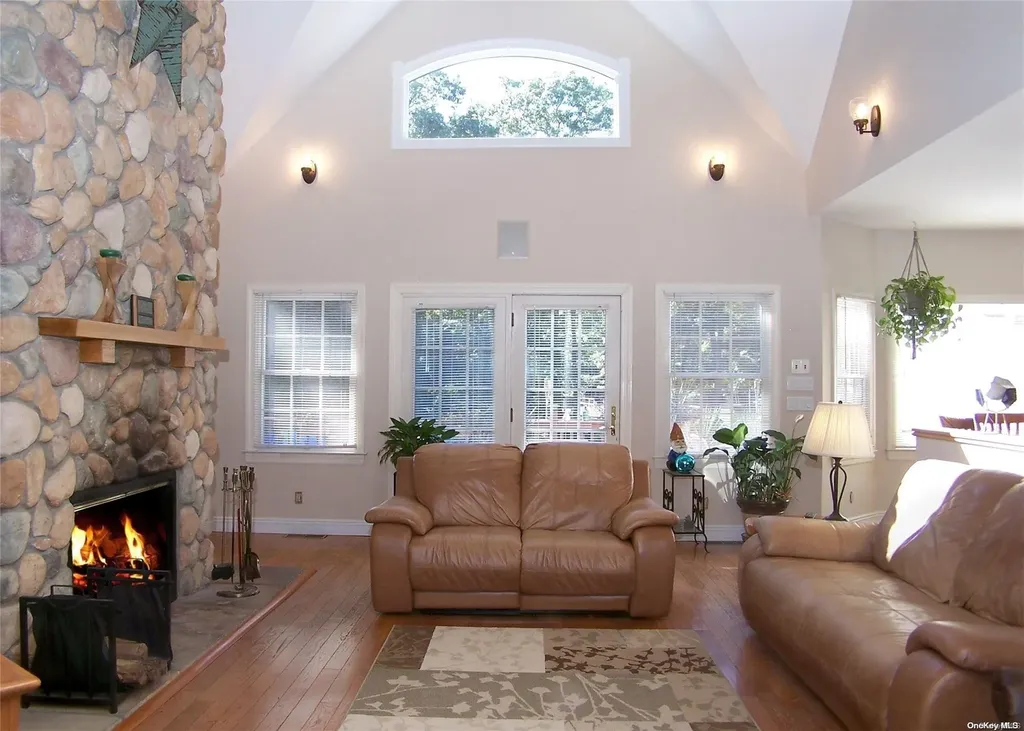 116 Raynor Road Ridge NY 11961