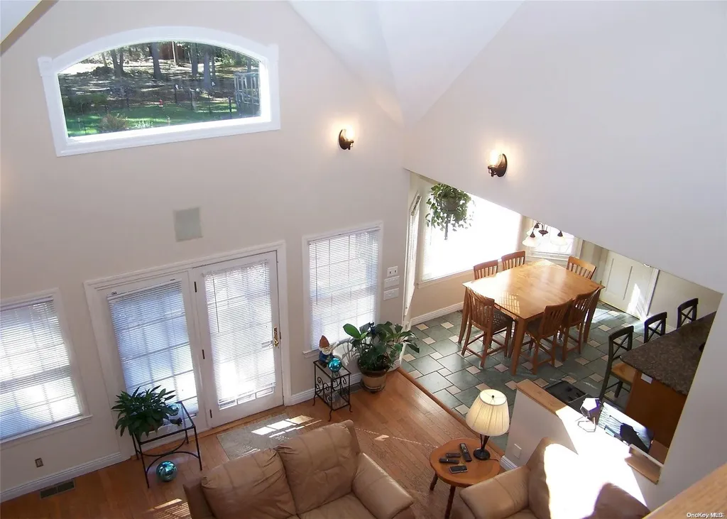 116 Raynor Road Ridge NY 11961