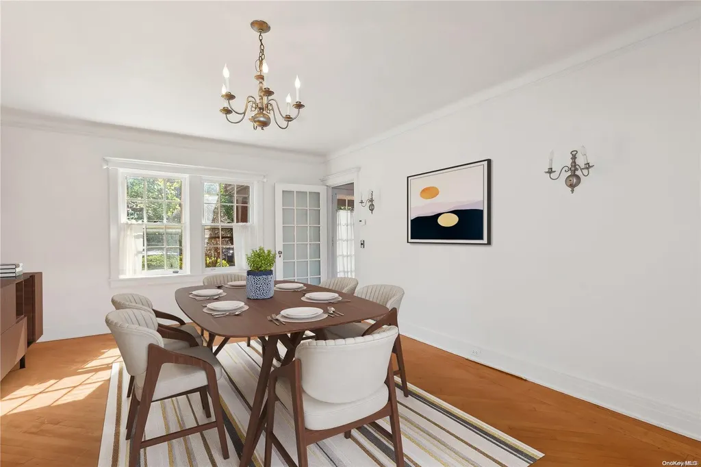 12 Middlemay Circle Forest Hills NY 11375