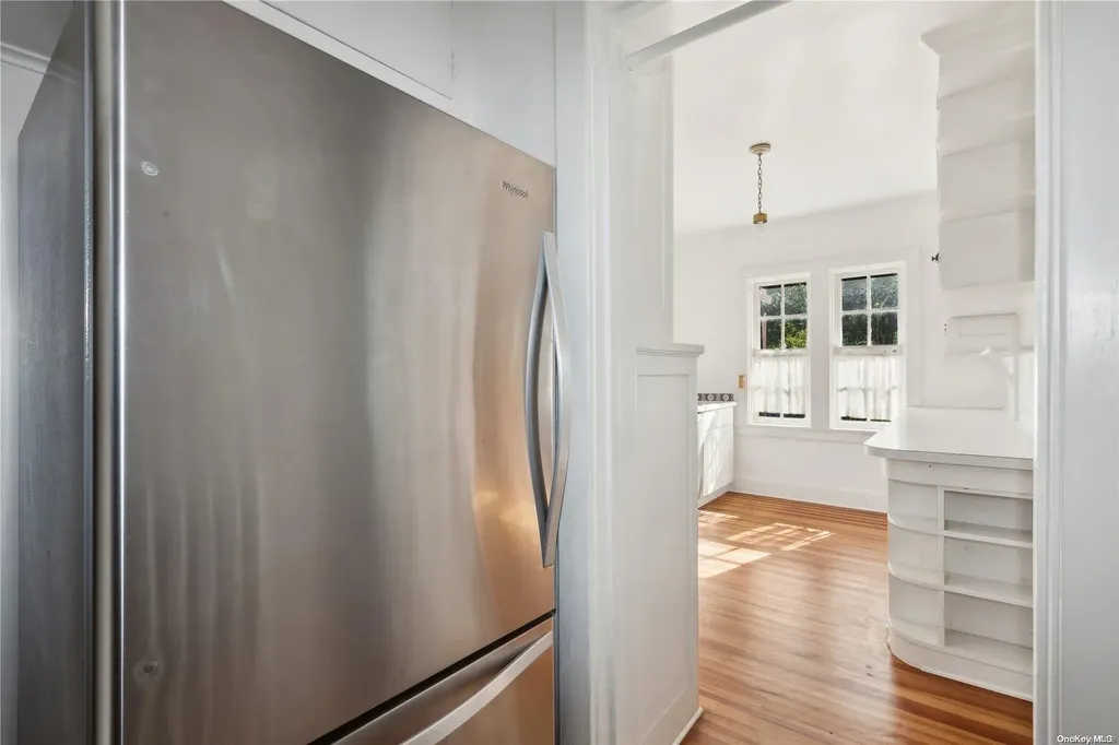12 Middlemay Circle Forest Hills NY 11375