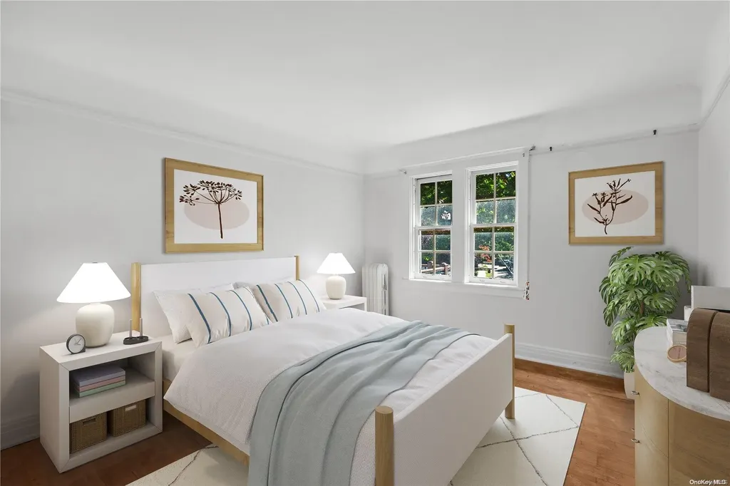 12 Middlemay Circle Forest Hills NY 11375