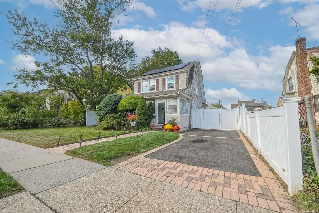 110 Parsons Drive Hempstead NY 11550