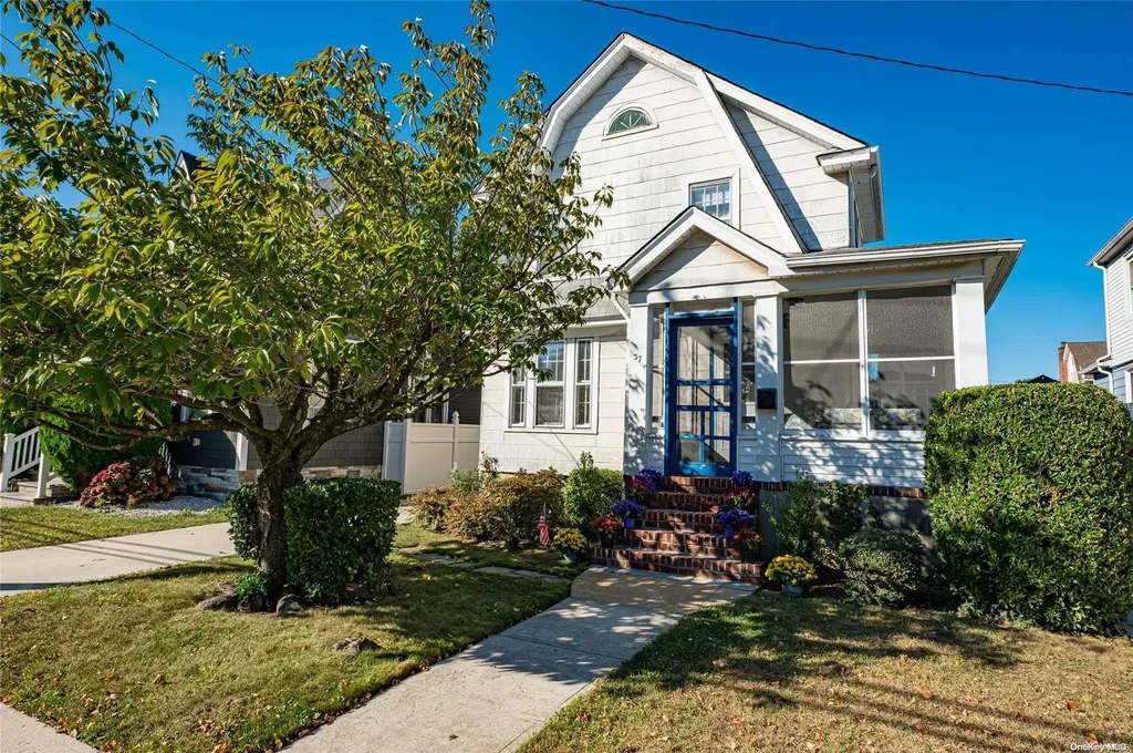 37 Florence Avenue Hempstead NY 11550