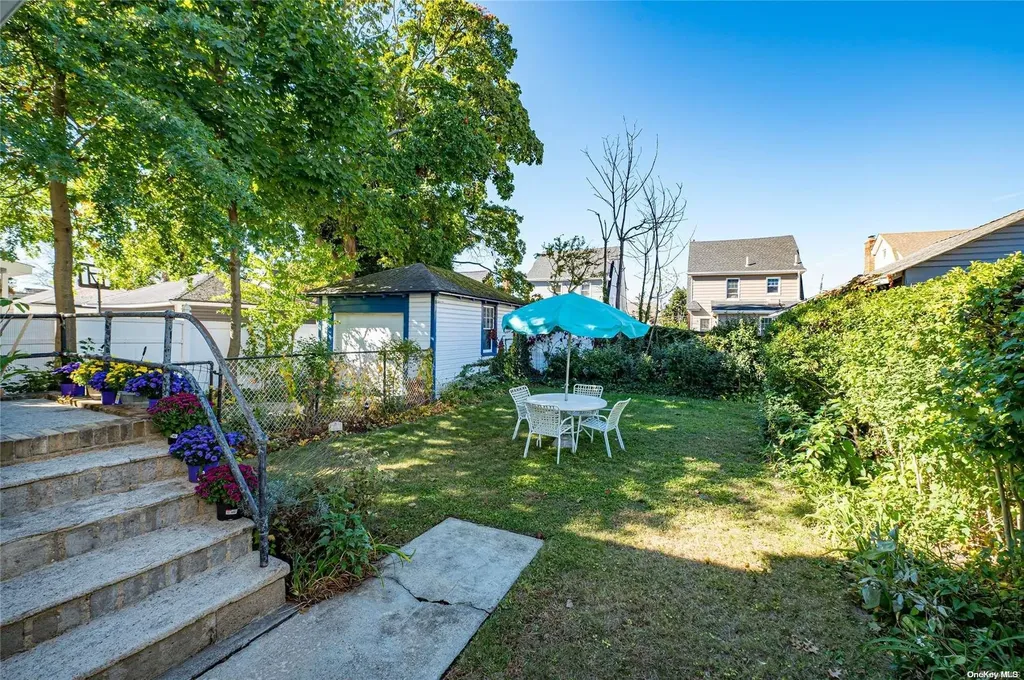 37 Florence Avenue Hempstead NY 11550