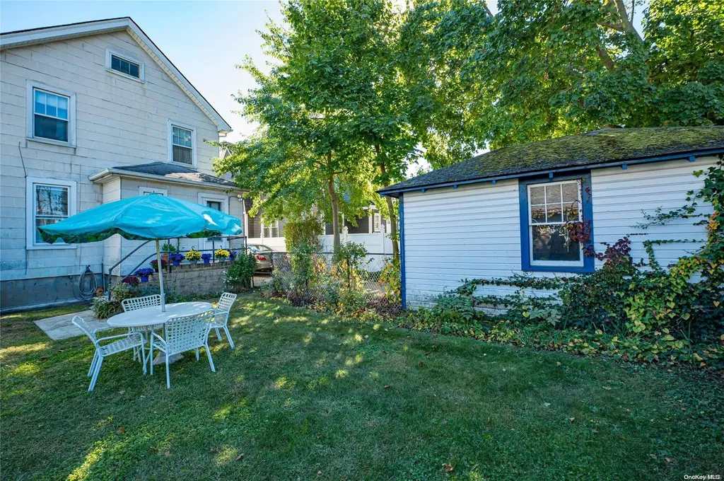 37 Florence Avenue Hempstead NY 11550