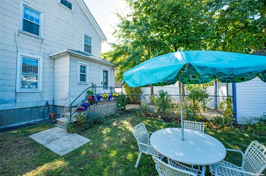 37 Florence Avenue Hempstead NY 11550