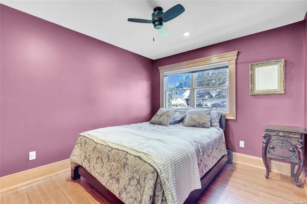 18 Hemlock Lane Bay Shore NY 11706