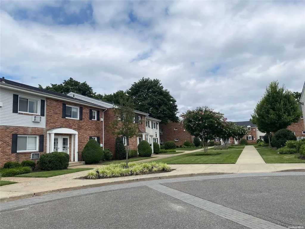 444 Dawson Lane Jericho NY 11753
