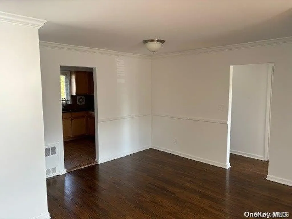 444 Dawson Lane Jericho NY 11753