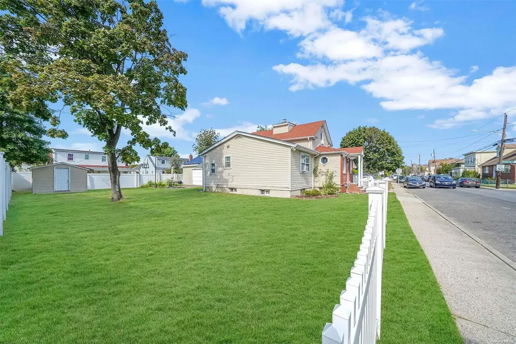 243 Biltmore Avenue Elmont NY 11003