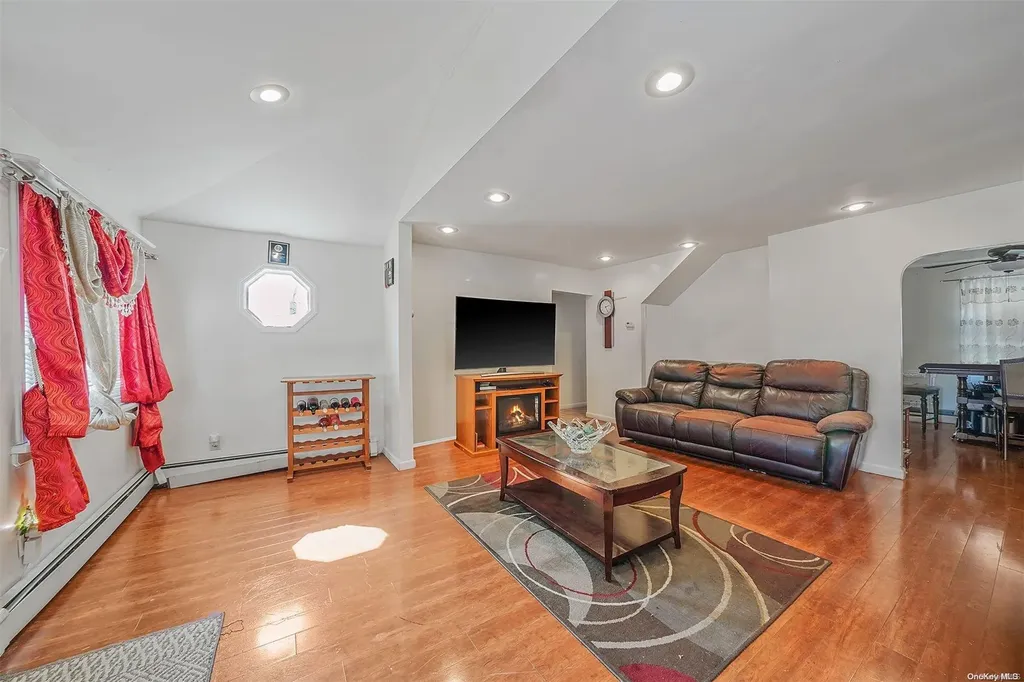 243 Biltmore Avenue Elmont NY 11003