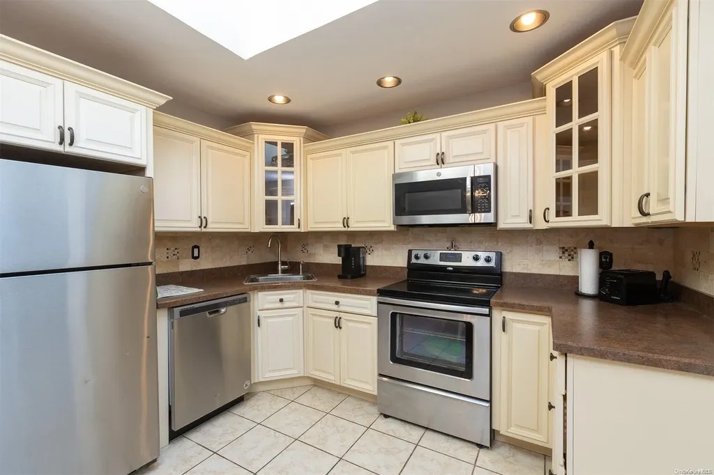 22 Milldown Road Yaphank NY 11980
