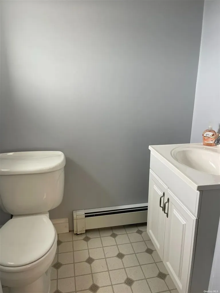 13355 Main #2West Road Mattituck NY 11952