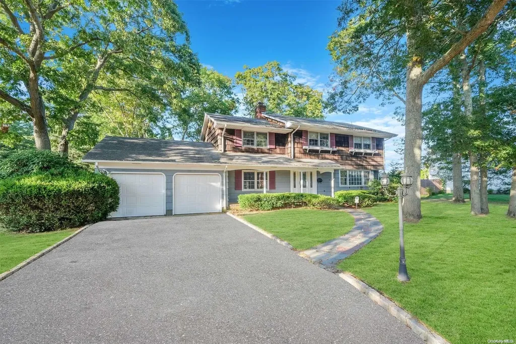 21 Swan View Drive Patchogue NY 11772
