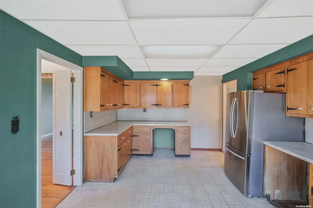 21 Swan View Drive Patchogue NY 11772