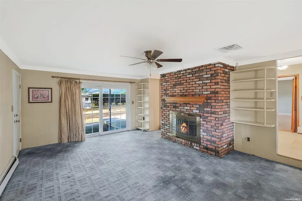21 Swan View Drive Patchogue NY 11772