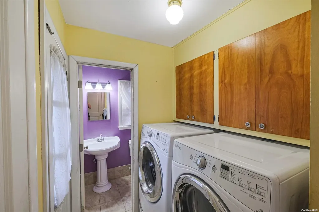 21 Swan View Drive Patchogue NY 11772