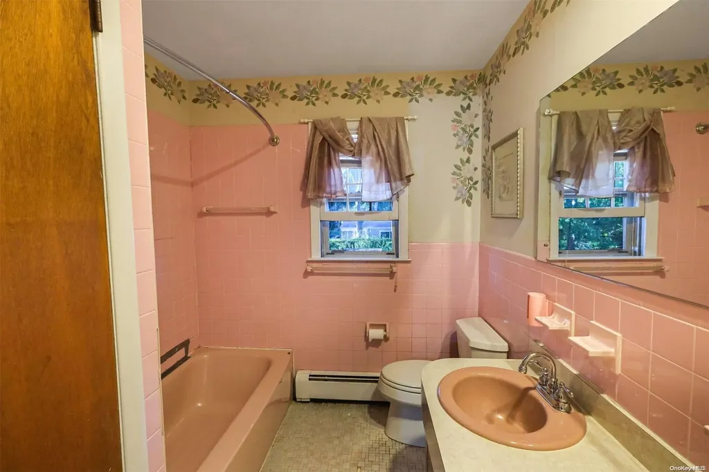 21 Swan View Drive Patchogue NY 11772