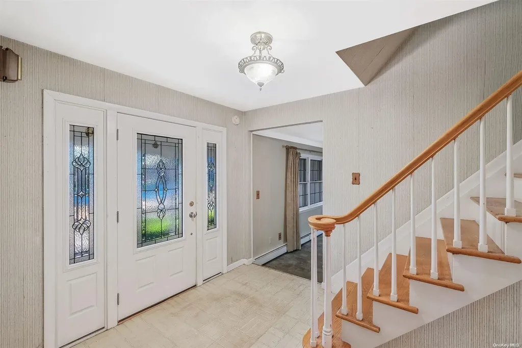 21 Swan View Drive Patchogue NY 11772