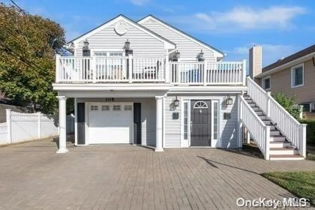 108 Neptune Boulevard Long Beach NY 11561