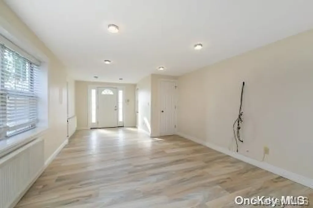 108 Neptune Boulevard Long Beach NY 11561