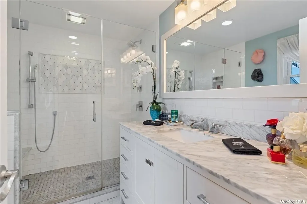 704 Sunrise Avenue Bellmore NY 11710