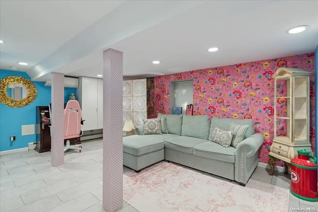 704 Sunrise Avenue Bellmore NY 11710