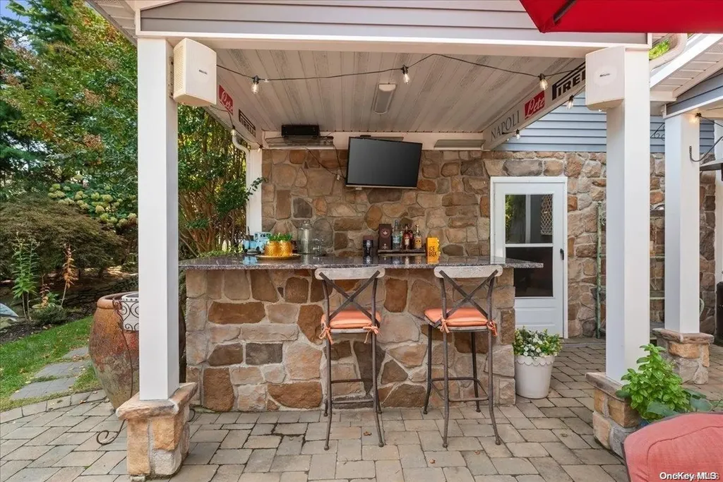 704 Sunrise Avenue Bellmore NY 11710
