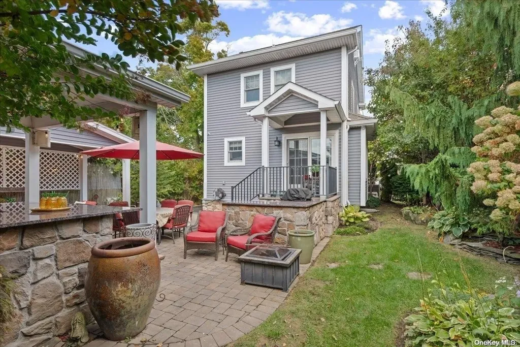 704 Sunrise Avenue Bellmore NY 11710