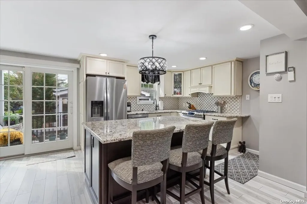 704 Sunrise Avenue Bellmore NY 11710