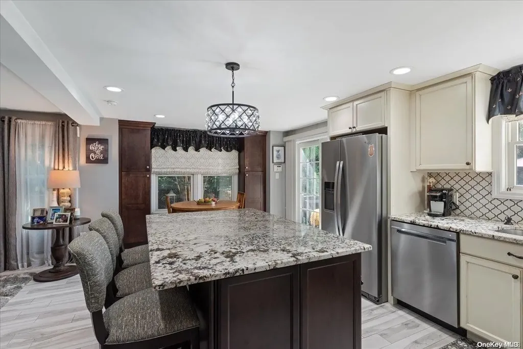704 Sunrise Avenue Bellmore NY 11710
