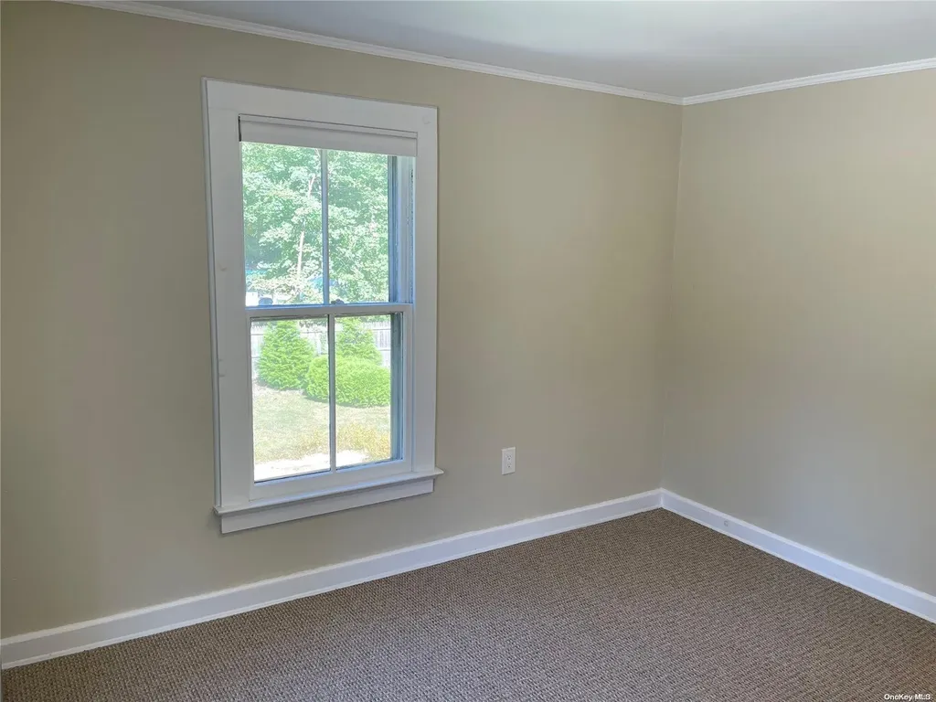 77 Boulevard Avenue Greenlawn NY 11740
