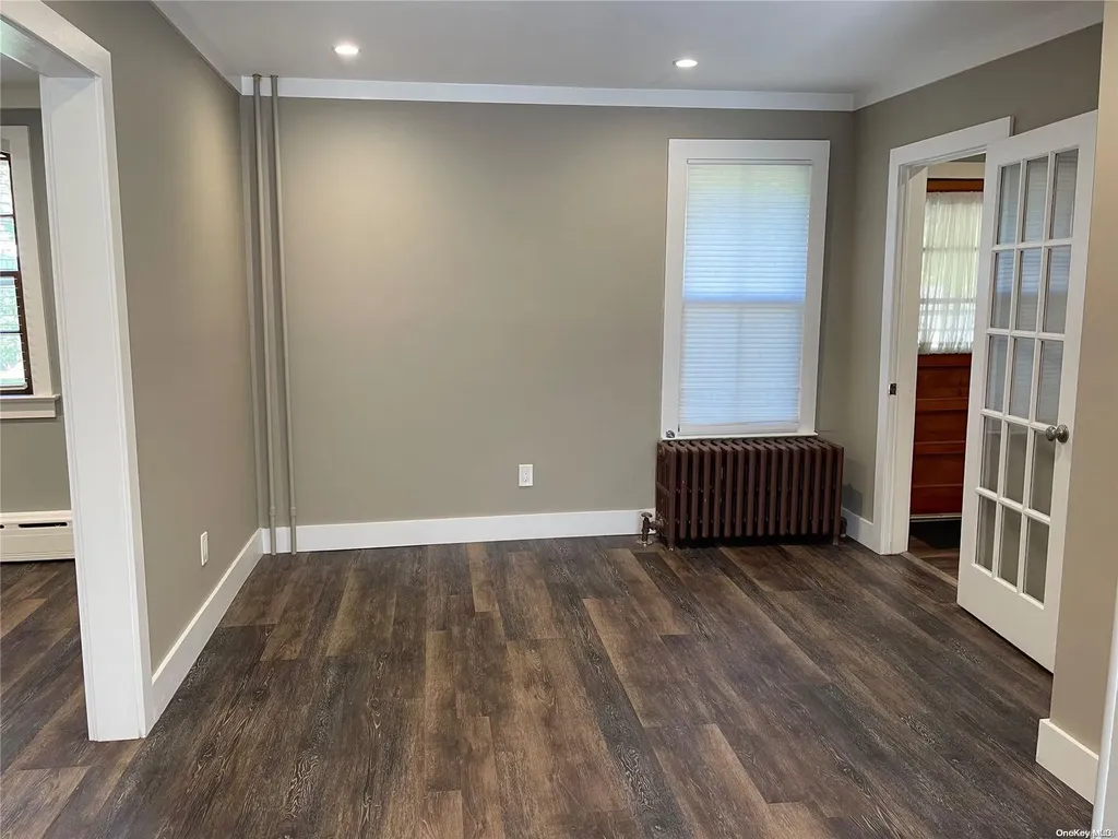 77 Boulevard Avenue Greenlawn NY 11740