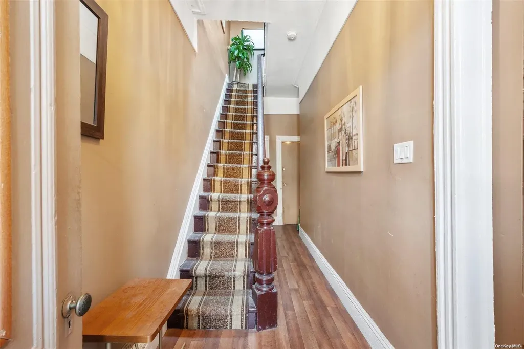 102 Himrod Street Brooklyn NY 11221