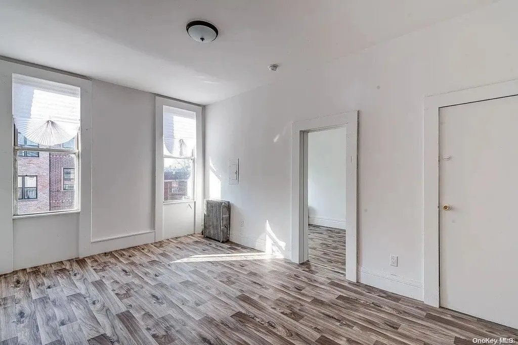 102 Himrod Street Brooklyn NY 11221